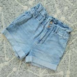 Hollister ultra high-rise mom short
